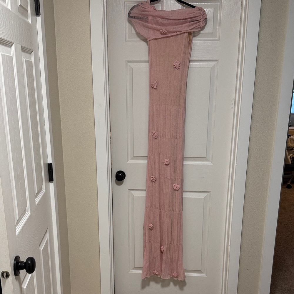 Meshki pink off the shoulder, bump friendly! Size medium. Like new, worn 1x - Picture 5 of 6